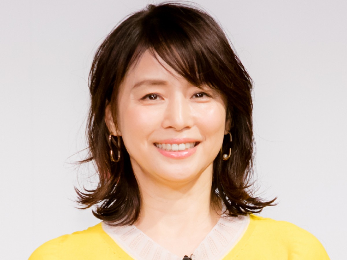 『妻、小学生になる。』石田ゆり子が麦わら帽子にオーバーオール「お似合いでチャーミング」