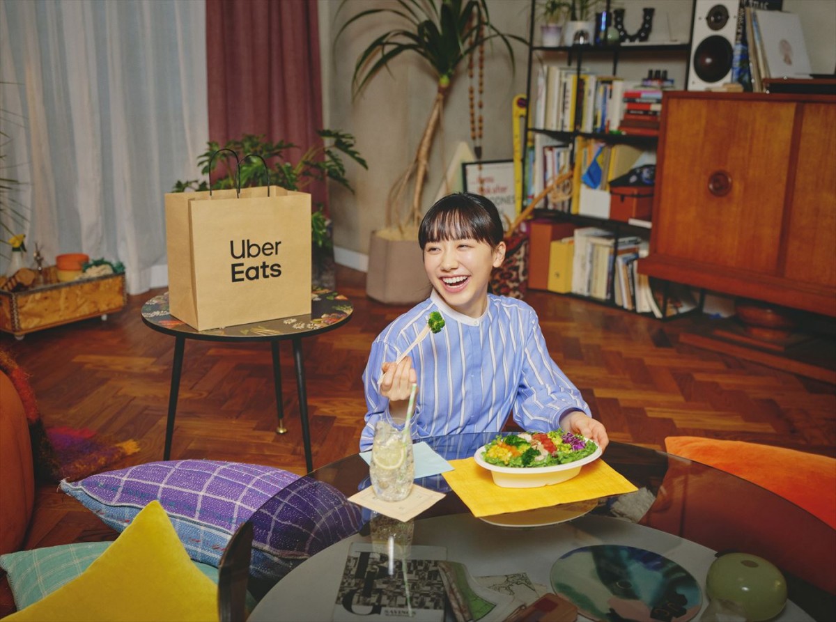 安達祐実×芦田愛菜、「Uber Eats」新CMで7年ぶりに共演　芦田の成長に感動