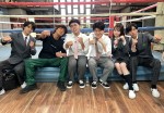 【写真】木村拓哉『未来への10カウント』、撮影現場に土佐兄弟が潜入　Wタクヤがミット打ち