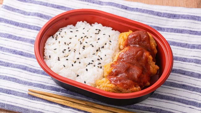 ローソンストア100「だけ弁当」に新作！　第5弾は「チキンナゲット弁当」