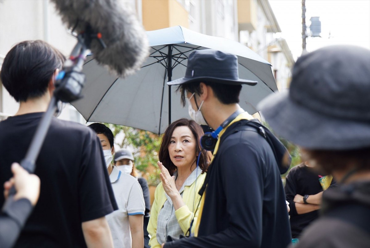 菅田将暉＆原田美枝子『百花』メイキング写真公開　山田洋次監督＆是枝裕和監督が撮影訪問