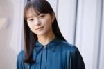 【写真】清原果耶、『霊媒探偵・城塚翡翠』共演・瀬戸康史を撮影　「微笑ましい」「上手」の声