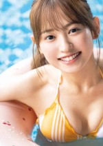 「ヤングガンガン」NO.22巻末グラビアで同誌初登場の立花玲奈