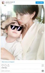 安田美沙子、“いよいよ年中”長男とモノトーンの“おそろいコーデ”　※「安田美沙子」インスタグラム