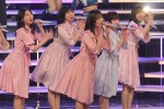 『第73回NHK紅白歌合戦』リハーサルに出席した日向坂46　音合わせの様子