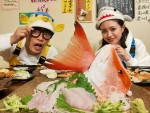 『ギョギョッとサカナ★スター「日本人が大好き マグロの謎」』より（左から）さかなクン、香音