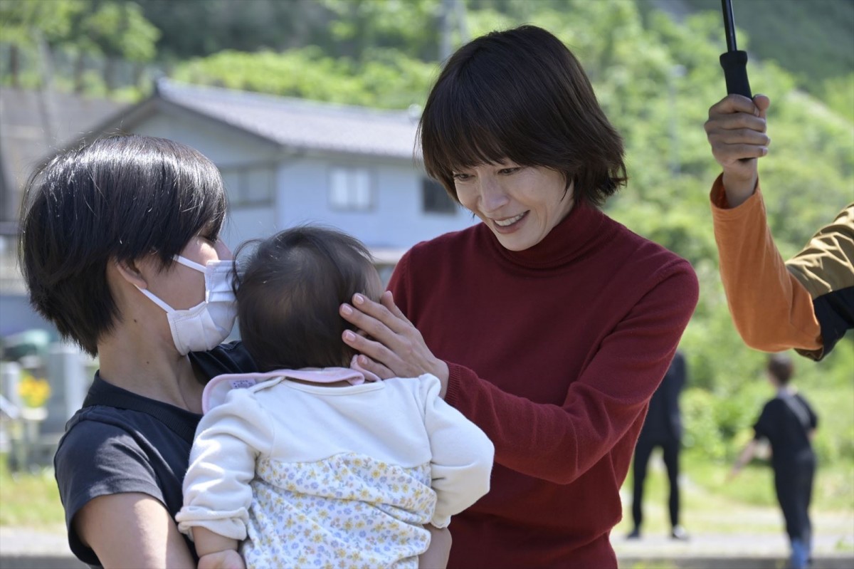 『アイ・アム まきもと』満島ひかり＆宮沢りえ演じる“ワケあり”女性陣の場面写真＆メイキング到着