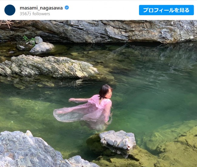 「天女のよう」優雅に揺蕩う長澤まさみ※「長澤まさみ」インスタグラム