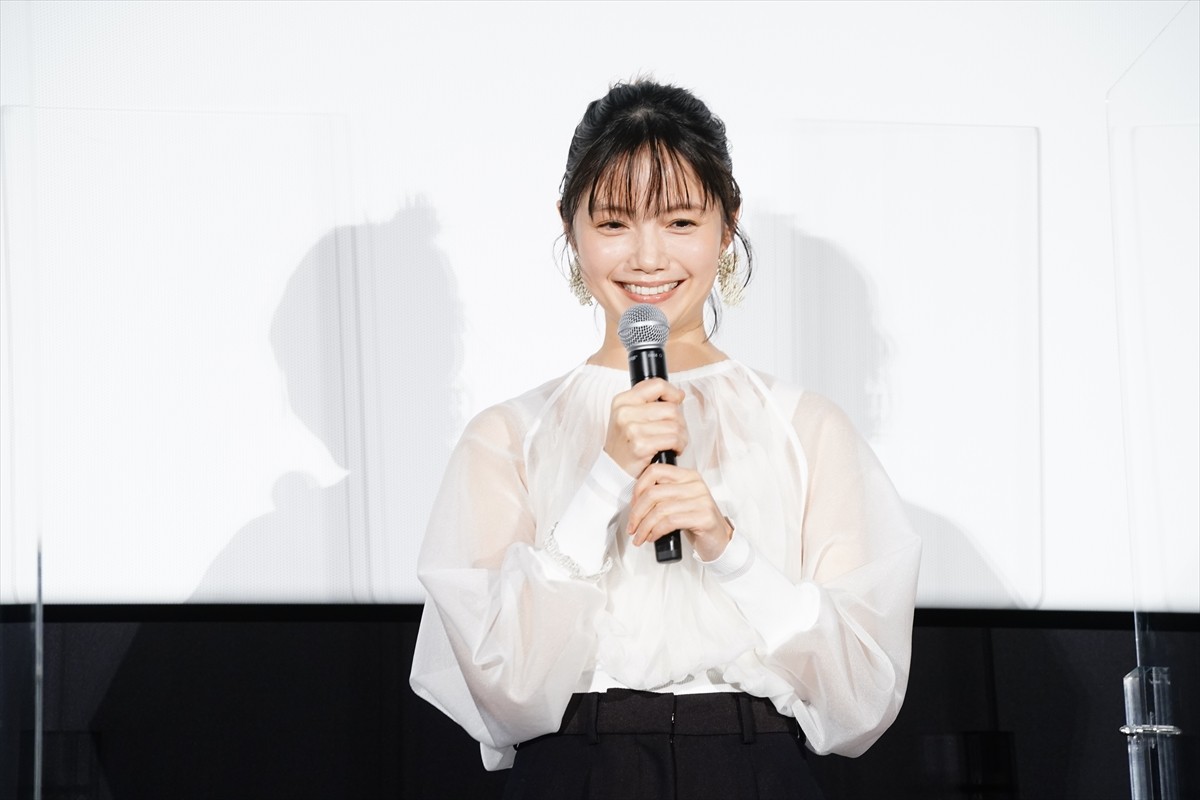 芦田愛菜、“神様”の隣で珍しく緊張「気が気じゃないです」