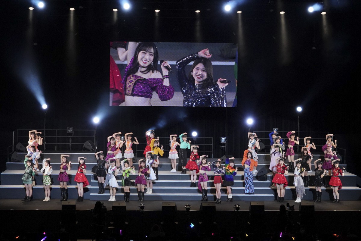 新春コンサートツアー『Hello! Project 2022 Winter ～LOVE & PEACE～』の様子	