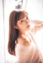 【写真】“彼女にしたい声優”青山なぎさ、天真らんまんな姿からしっとりした表情まで「冬のお家デート」グラビア