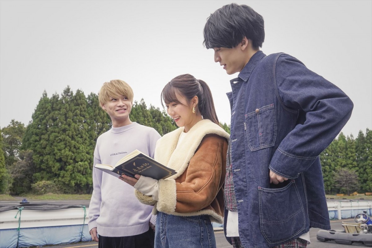 ゆず書き下ろしの新曲が主題歌に　Netflix『未来日記』シーズン2予告編＆メインビジュアル解禁