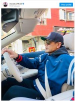 【写真】魔裟斗、愛車ベンツのオープンカーでジムへ　助手席からの光景に「かっこよすぎ」「横顔も素敵」の声