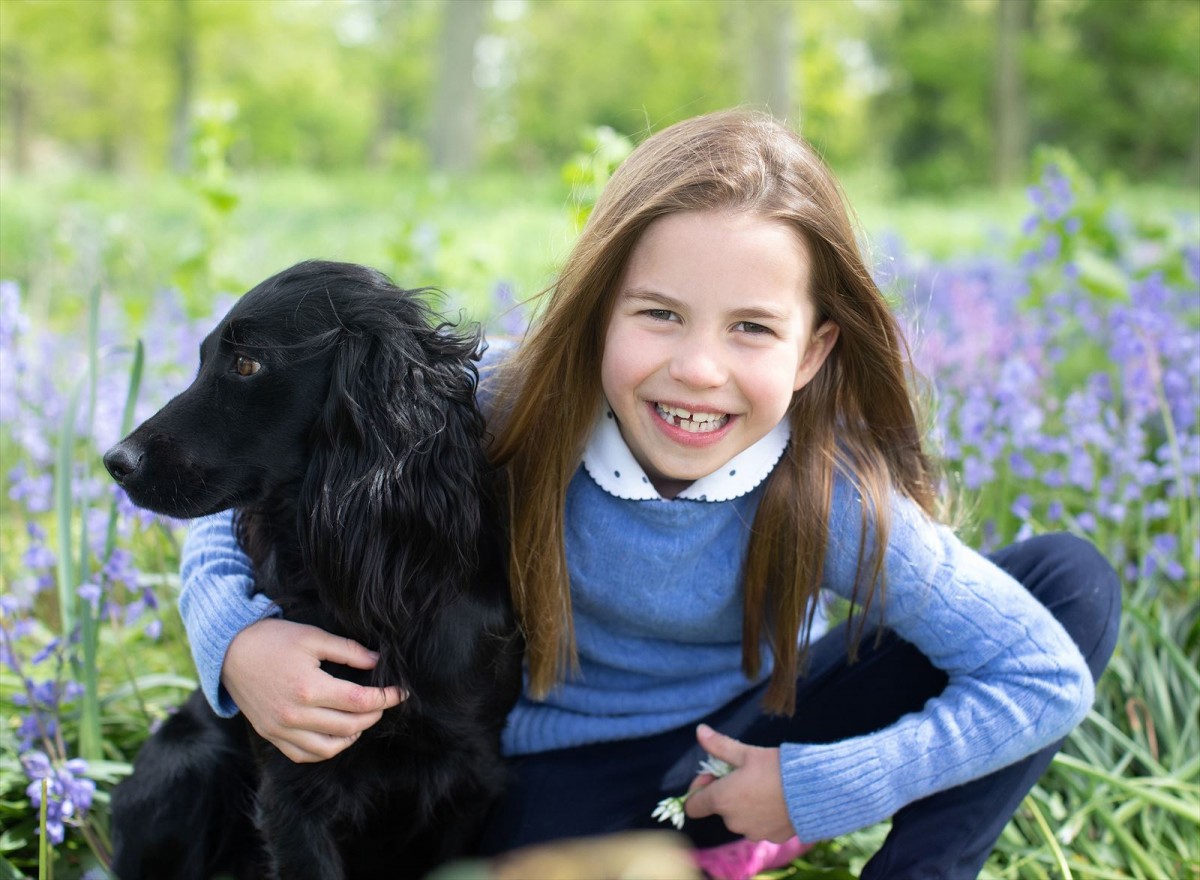 英王室シャーロット王女が7歳に！　撮れたてほやほやのポートレート公開