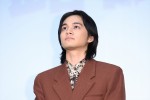 北村匠海、映画『とんび』完成披露舞台あいさつに登場