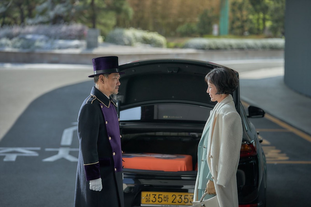 ハン・ジミン＆少女時代ユナら出演『ハッピーニューイヤー』　豪華キャストの場面写真一挙解禁