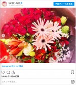 夫・長友佑都からのバラの花束　※「平愛梨」インスタグラム