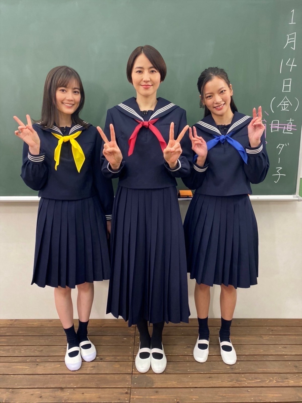 長澤まさみがセーラー服で登場！『コンフィデンスマンJP学園 英雄編』5夜連続放送決定