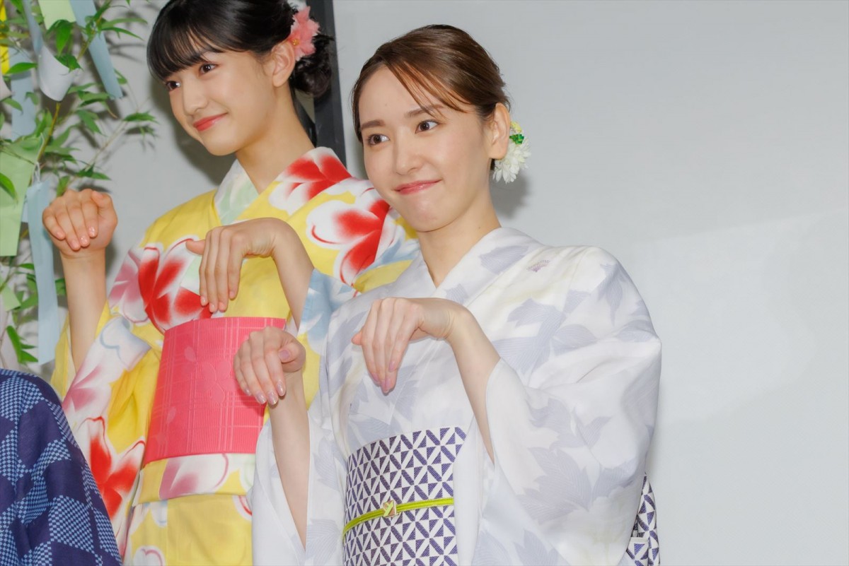 新垣結衣、神木隆之介らと浴衣姿でイベントに登場　心霊トークも