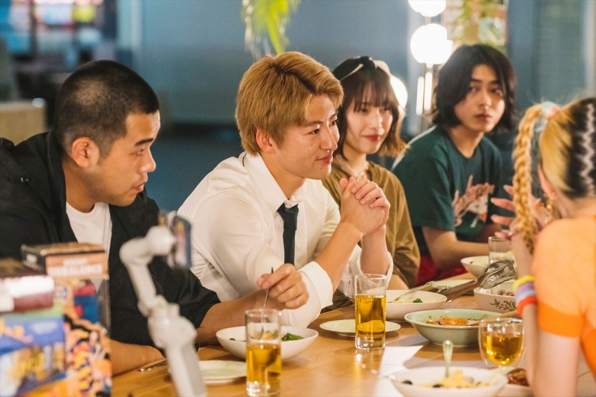 桜田ひより主演『生き残った6人によると』ポスター＆場面写真＆主題歌アーティスト解禁