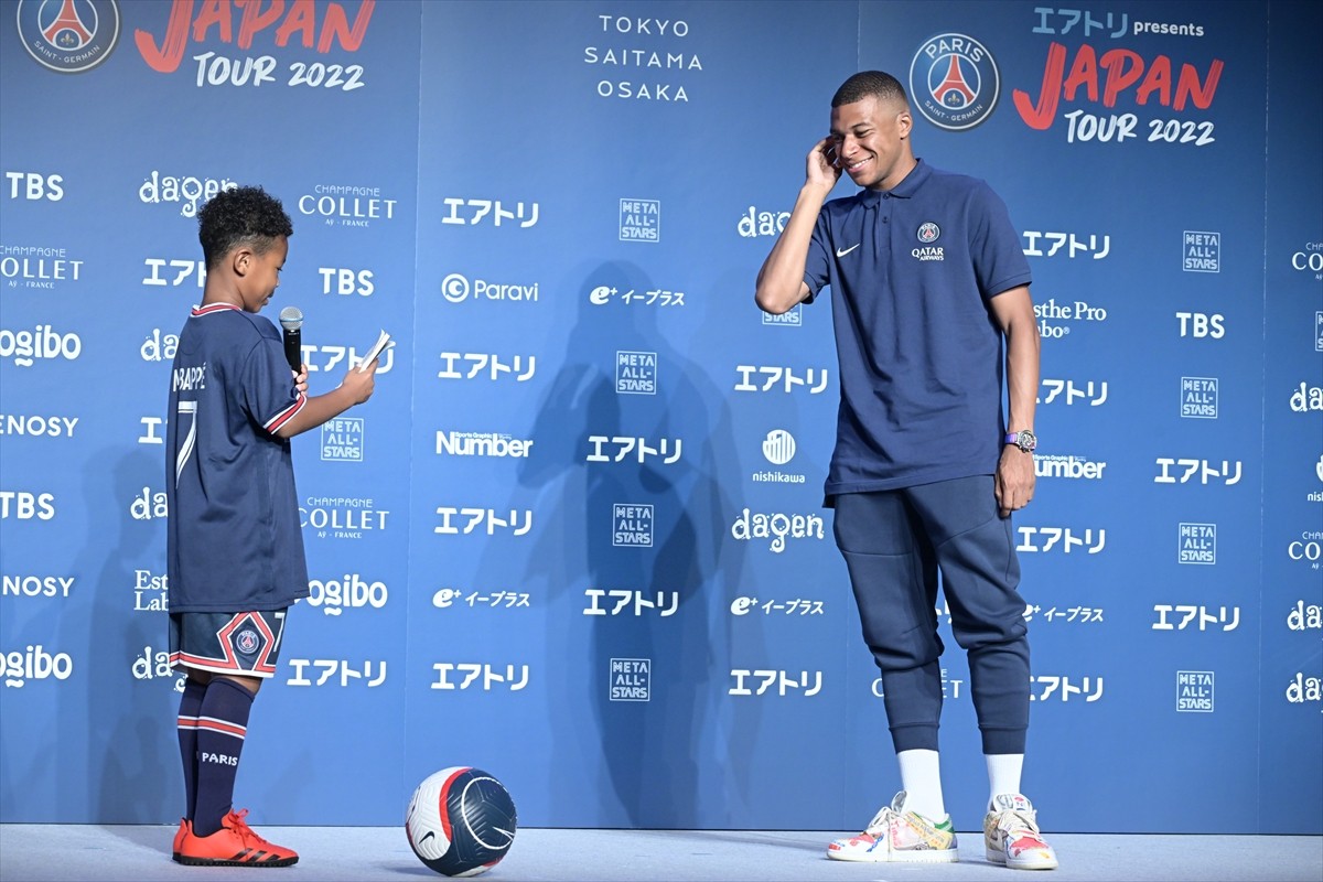 メッシ、ネイマール、エムバぺら“PSG”が来日！　日本サッカーの印象を語る