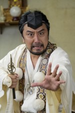 ドラマ『OTHELLO』にゲスト出演する市川九團次