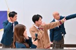 　『佐藤健＆千鳥ノブよ！この謎を解いてみろ！〜謎解き学園・真夏の実力テスト〜』場面写真