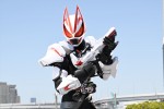 『仮面ライダーギーツ』41話「創世III：漆黒の将軍」場面写真