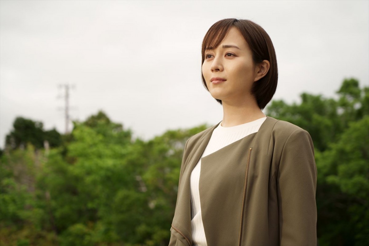 比嘉愛未＆三浦翔平W主演『親のお金は誰のもの』今秋公開へ　伝説の真珠を巡る家族の大騒動を描く