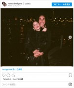 恋人コール・タッカーとの婚約を発表　※「ヴァネッサ・ハジェンズ」インスタグラム