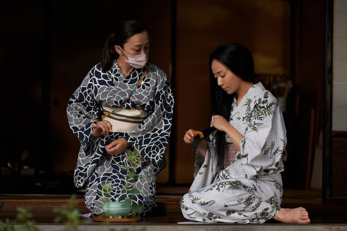 高橋一生、なにわ男子・長尾謙杜ら『岸辺露伴 ルーヴルへ行く』雰囲気抜群のオフショット15点到着