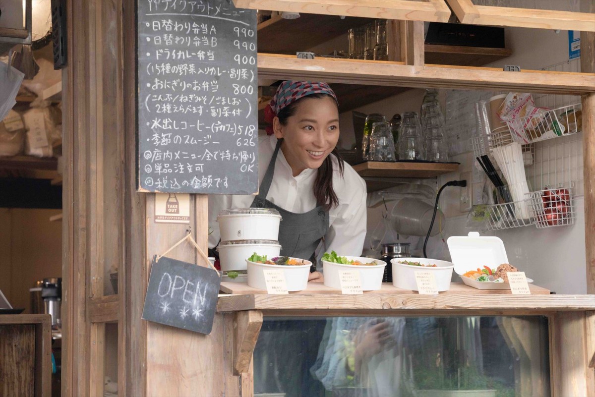 『私たちの声』杏が演じる“日本のお母さん”の姿　「名もなき家事」切り取る本編映像公開