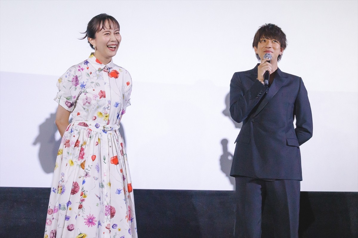 比嘉愛未＆三浦翔平、W主演作の“苦しみ”共感「わかるー！」