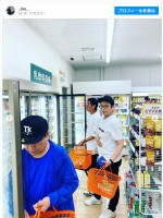 【写真】明石家さんまら豪華メンバーが変装なしでコンビニへ　ファン「遭遇してみたい」