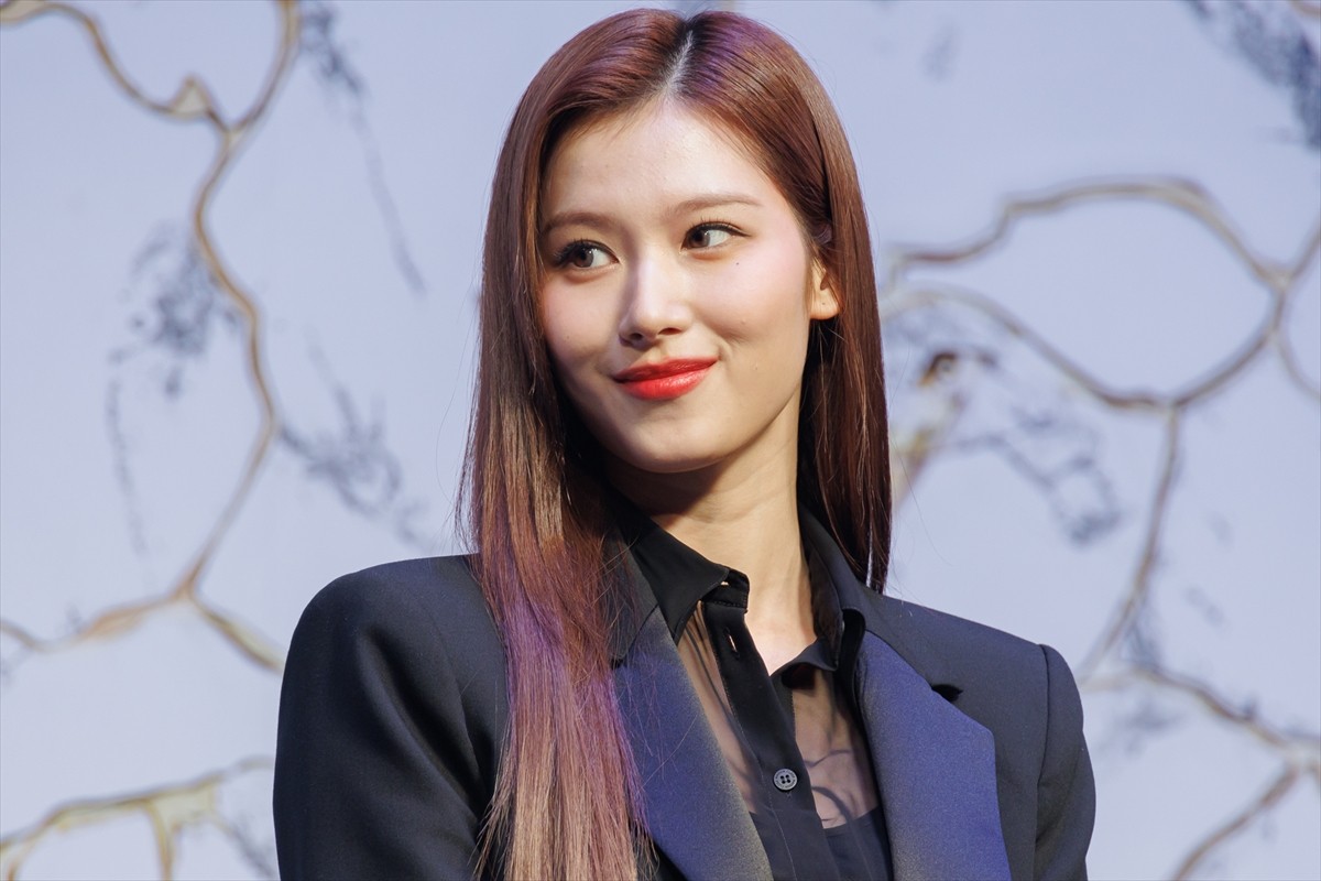 TWICE・SANA、メイクで“最重要視するパーツ”告白「一番こだわっている部分はお肌」