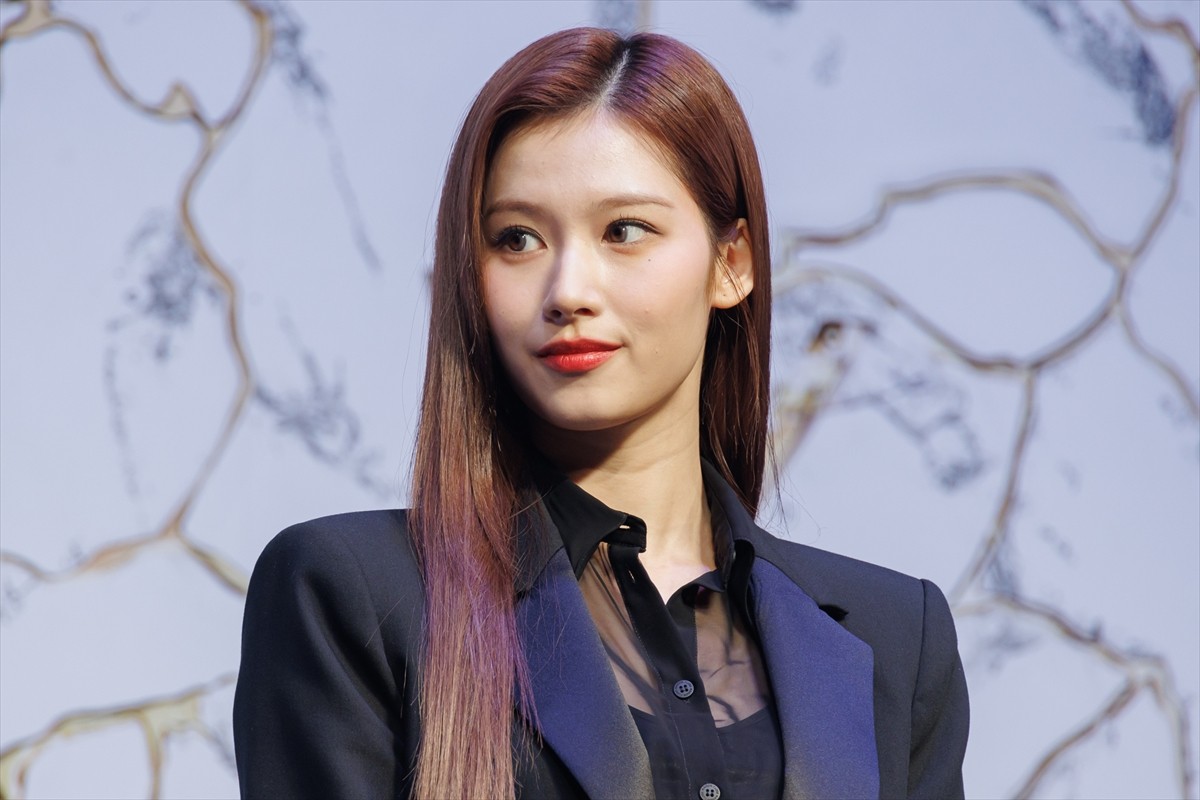 TWICE・SANA、メイクで“最重要視するパーツ”告白「一番こだわっている部分はお肌」