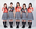 世界卓球応援サポーターの（左から）加藤史帆、佐々木美玲、佐々木久美、松田好花、小坂菜緒（日向坂 46）