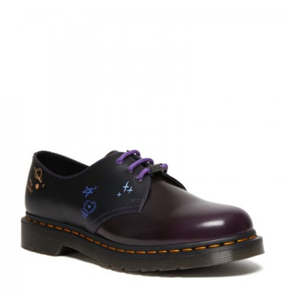 230328_DR． MARTENS X BT21