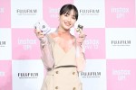 広瀬すず、INSTAX“チェキ”新製品発表会に登場