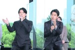 ドラマ『ラストマン－全盲の捜査官－』プレミア試写会＆舞台あいさつに出席した（左から）福山雅治、大泉洋