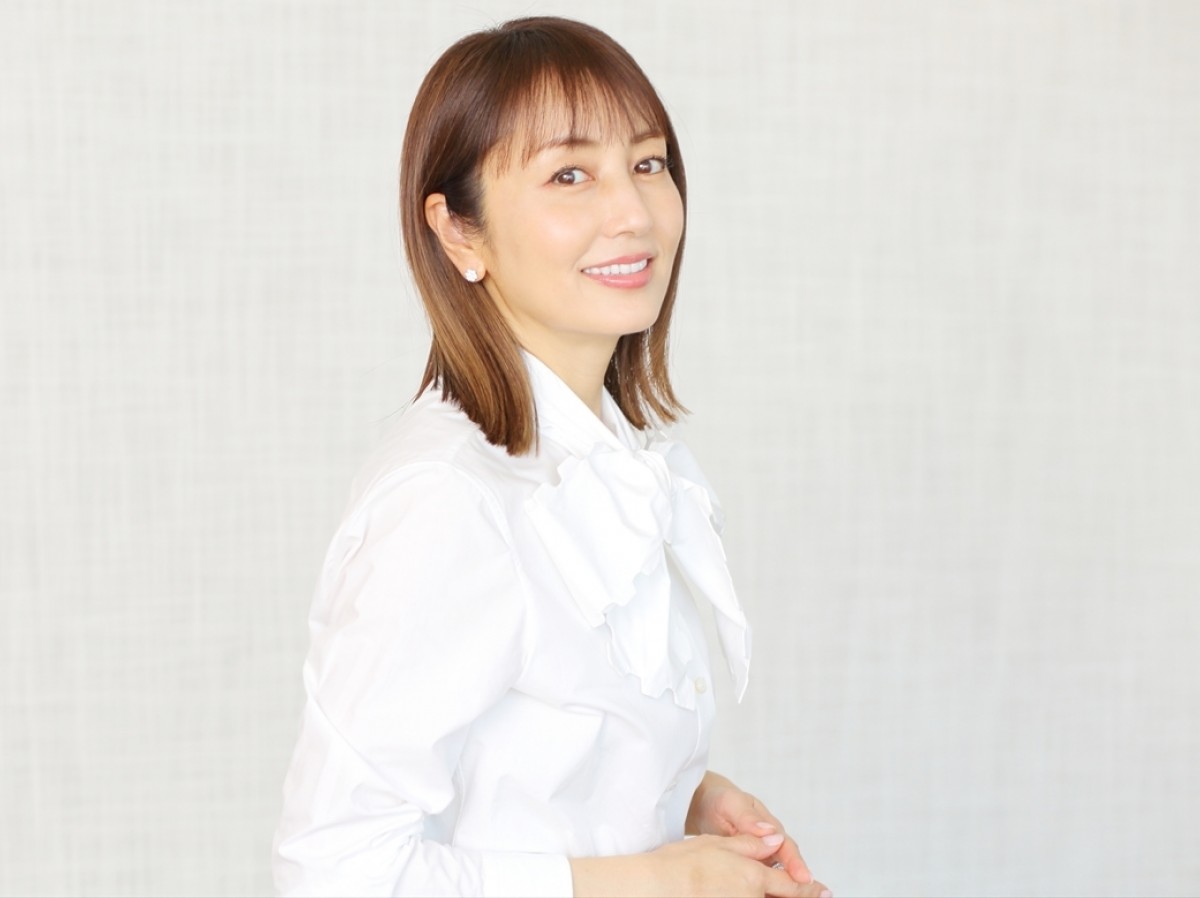 矢田亜希子、バラエティでの飾らない素顔が人気「20代、30代よりも今が一番楽しい」