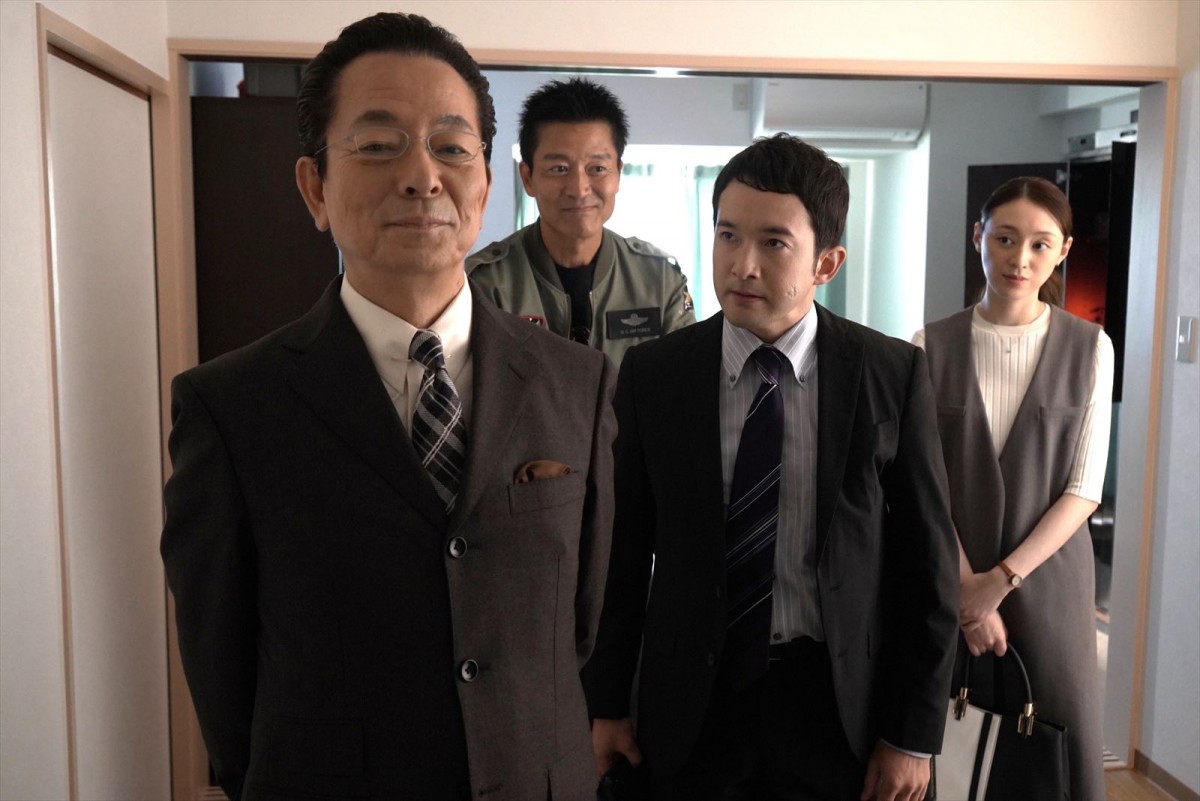 『相棒 season22』“因縁の男” 青木年男、右京＆薫コンビと初の直接対峙！　初回拡大SP本予告公開