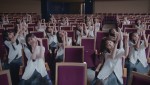 乃木坂46「人は夢を二度見る」MVより