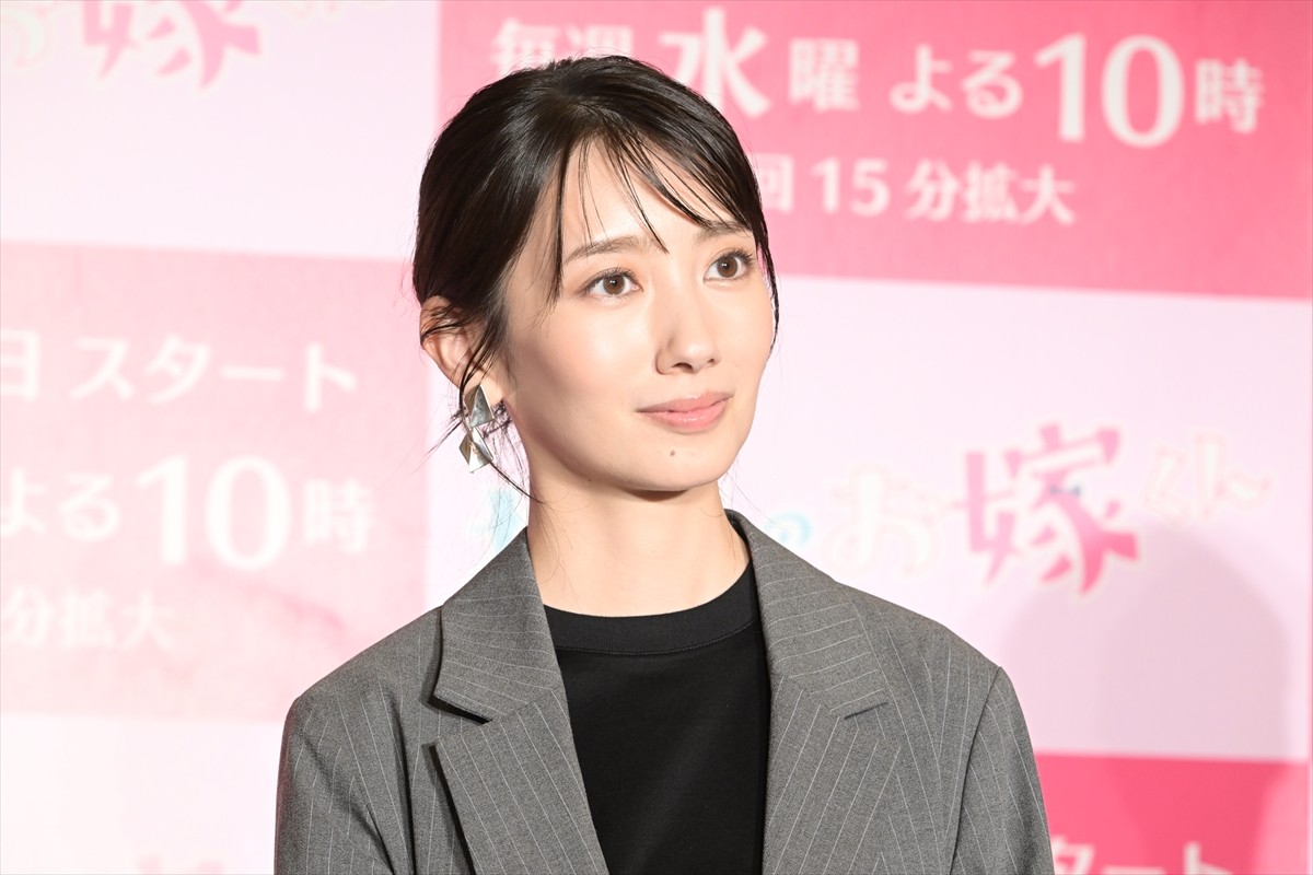 波瑠、散らかり倒したヒロインの部屋に「やばいです」　 “家事神”役の高杉真宙も驚き