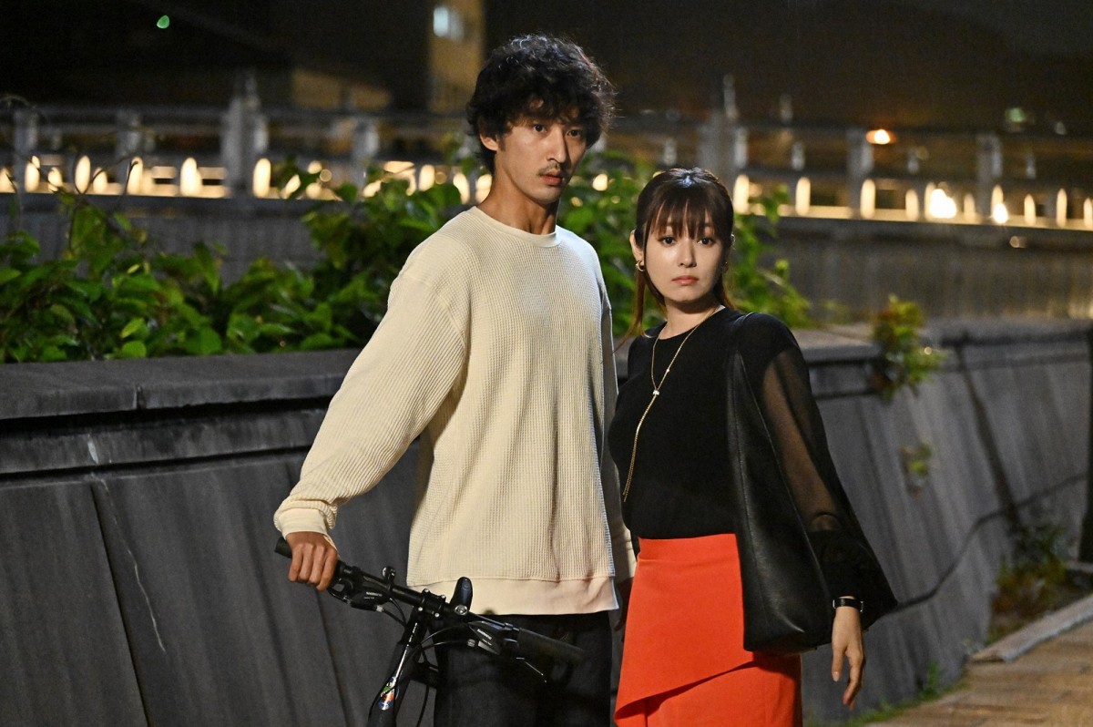 『１８／４０』第3話　“瞳子”深田恭子＆“有栖”福原遥、共同生活スタート