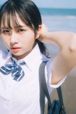 日向坂46上村ひなの写真集（仮）より