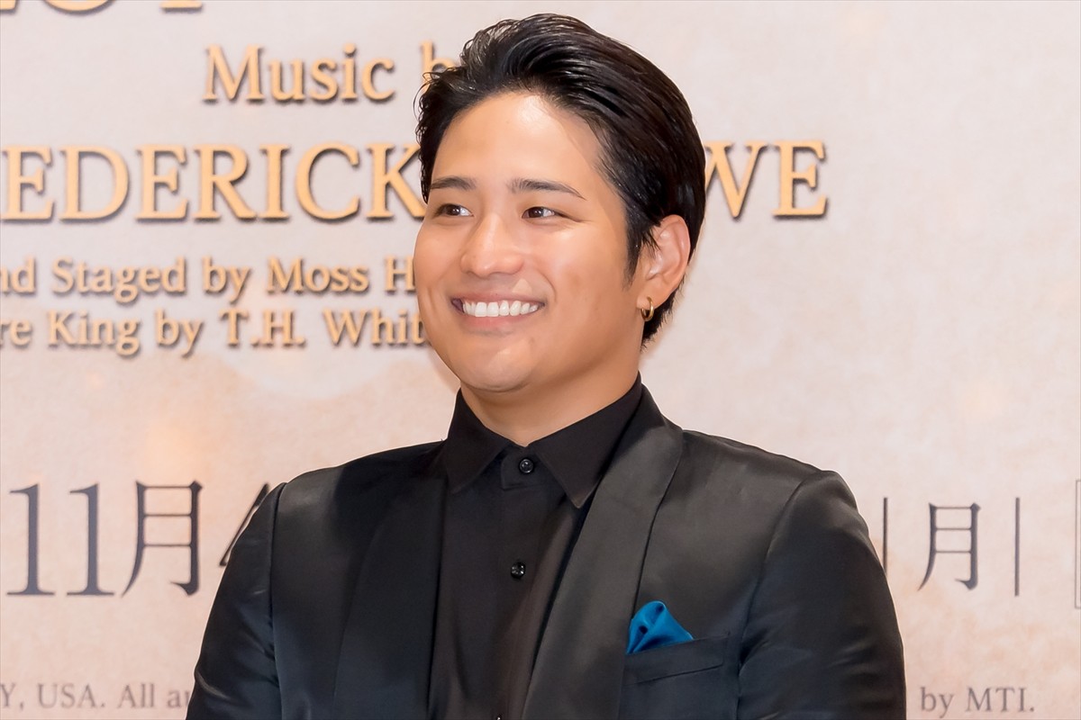 坂本昌行、ジャニーズWEST・桐山照史は“ライバル”「素晴らしい後輩」