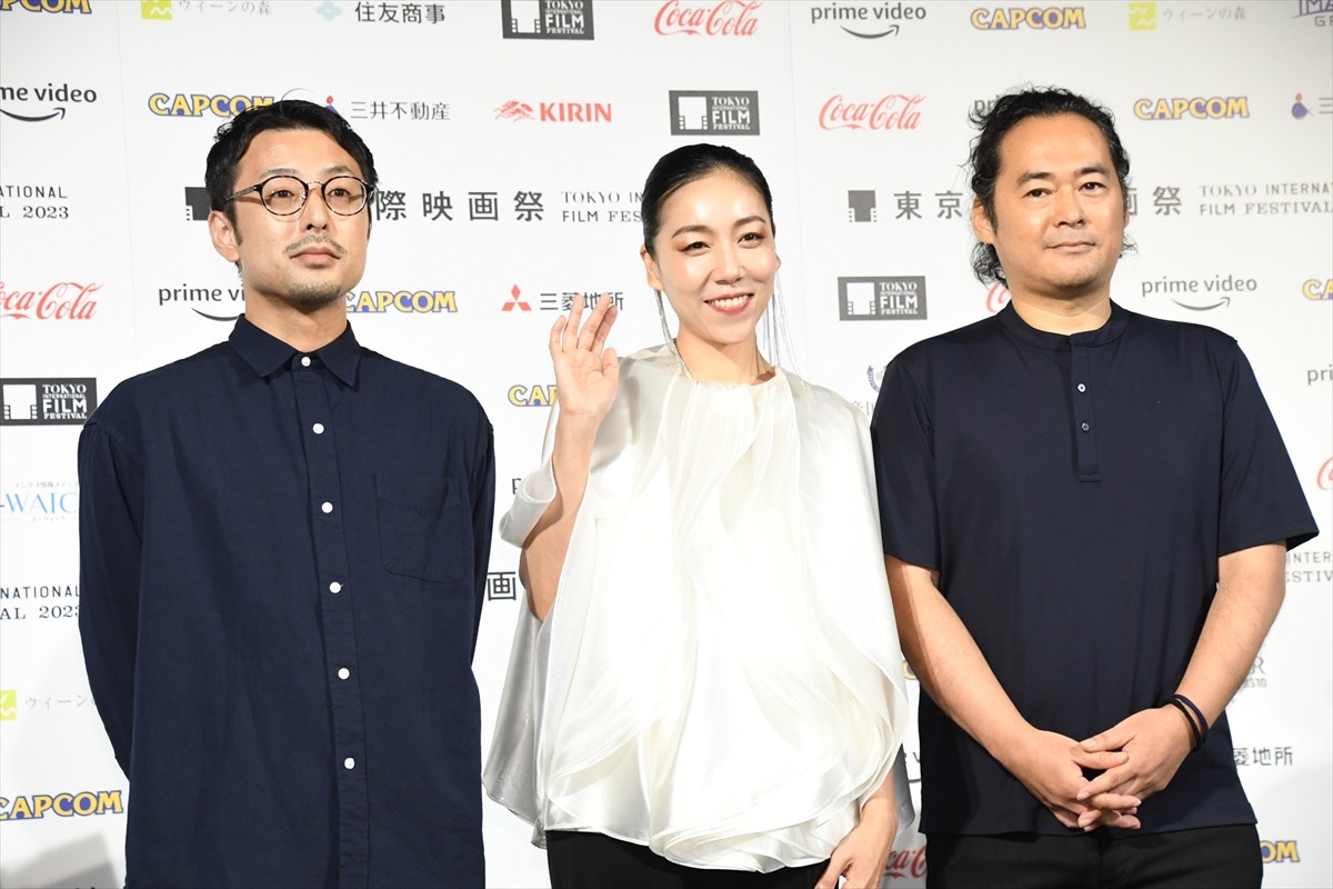 ＜東京国際映画祭＞フェスティバル・ナビゲーターは映画監督の安藤桃子　父・奥田瑛二とのポスター撮影で「胸がいっぱいに」