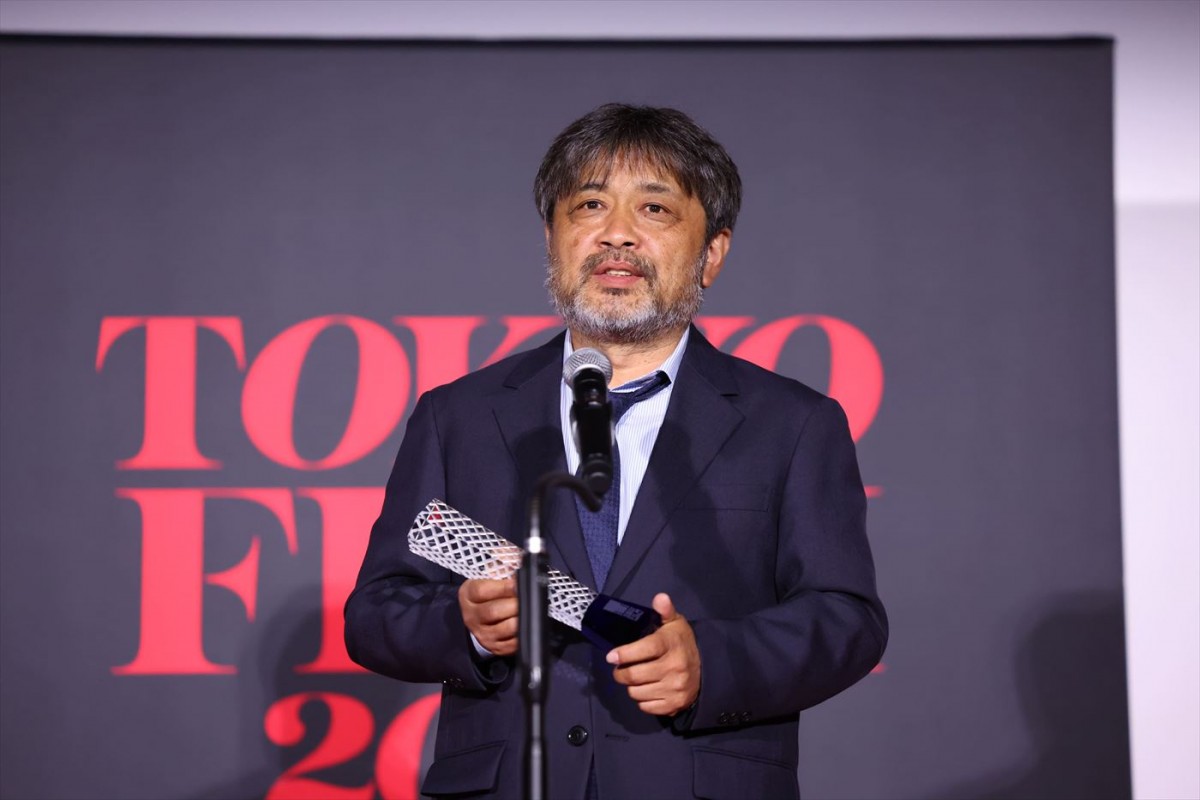 映画『正欲』、第36回東京国際映画祭で最優秀監督賞＆観客賞をダブル受賞　最優秀監督賞に輝いた岸善幸監督