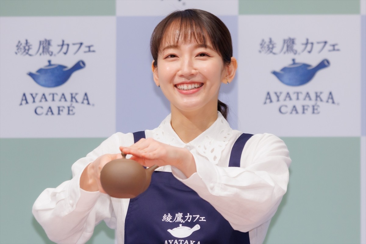 吉岡里帆、リーゼントを下ろしたモグライダー芝に「ギャップ萌えっていうんですか」